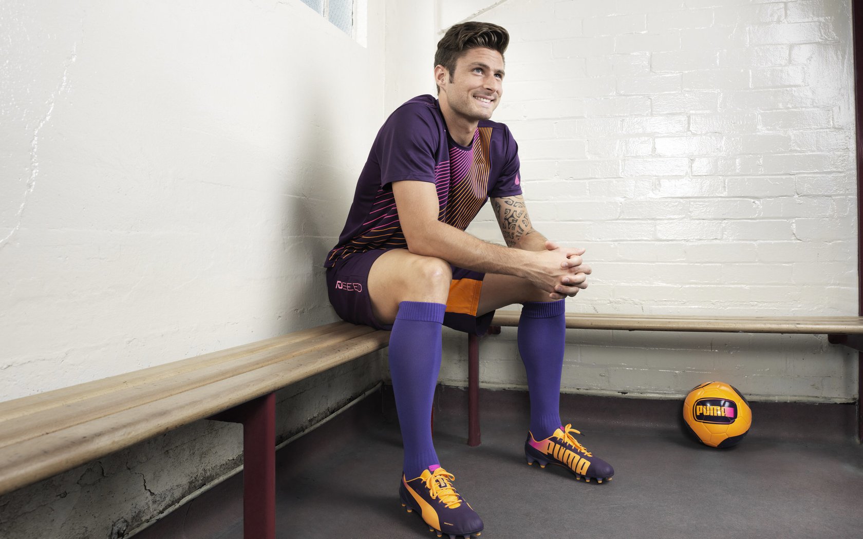 网球赛场焦点！意大利队对阵澳大利亚队，历史性突破，球队首次挺进决赛